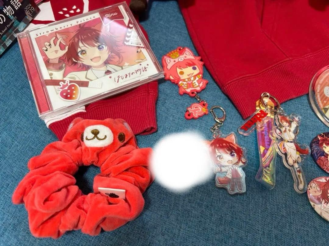 STPR RINU 莉犬くん　パーカー 本 キーホルダー缶バッジ等まとめ売り