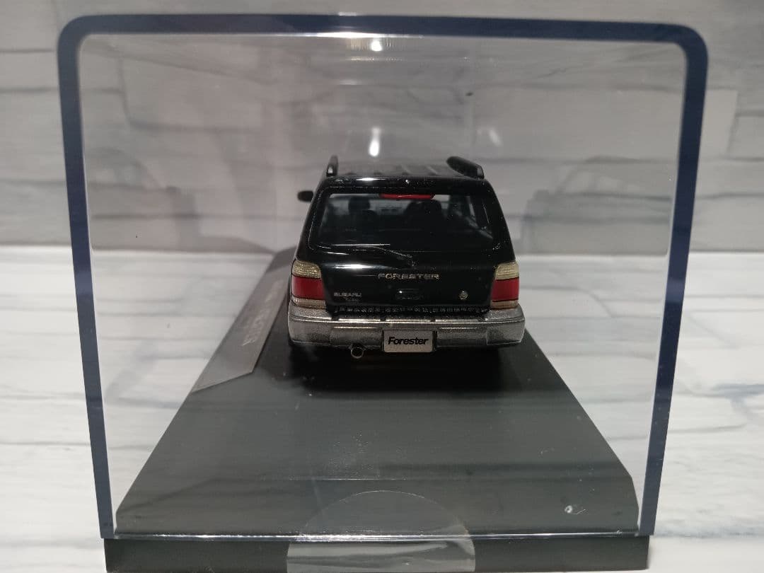 1/43 スバル　フォレスター　T/tb ミニカー　ブラックマイカ　2トーン