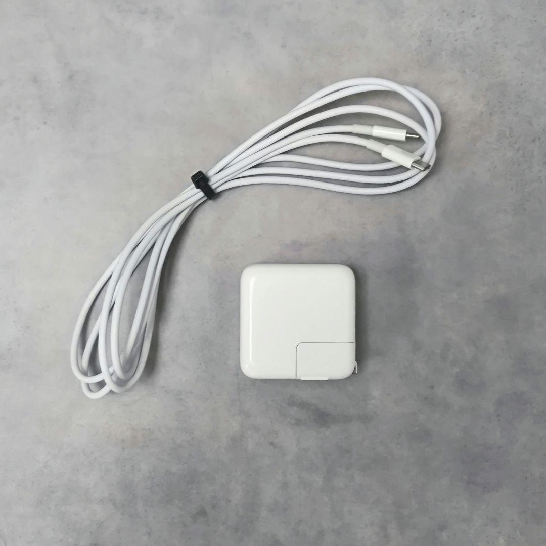 MacBook本体 MacBook (Retina, 12-inch, 2015)