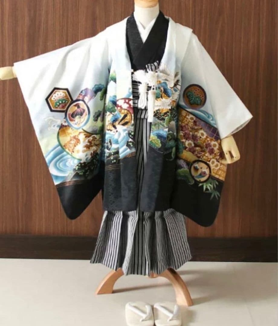 七五三　フルセット　5歳　男の子　羽織袴　白　白地　5才７才　着物　雪駄付き