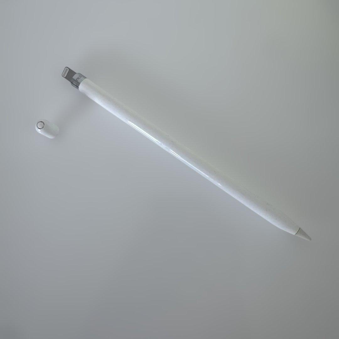 iPad第6世代　apple pencil 付き&スタンドケース