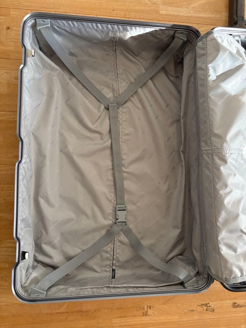 キャリーケース　スーツケース　レジェンドウォーカー　アルミ