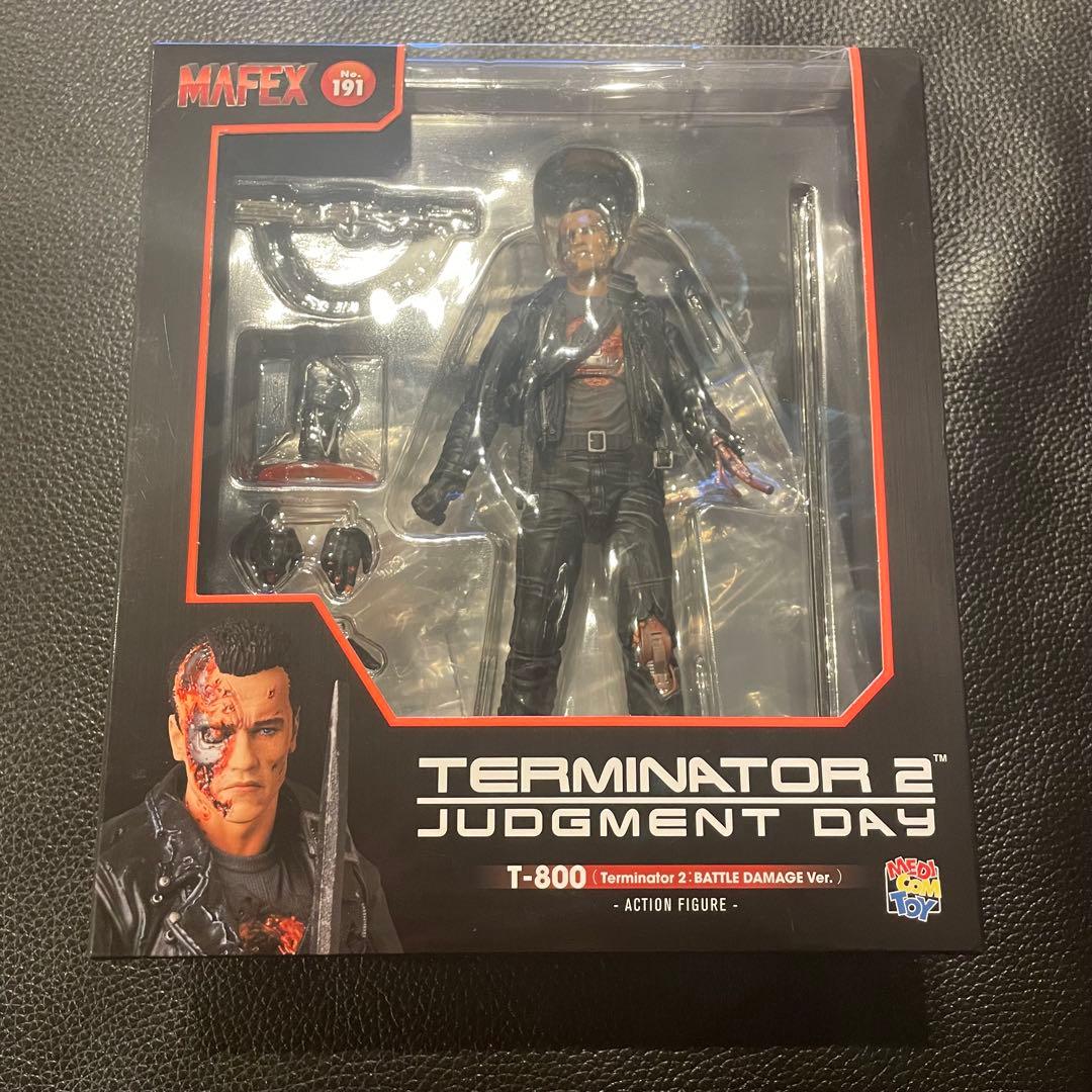 MAFEX T-800 T2 バトルダメージ Ver.ターミネーター2フィギュア