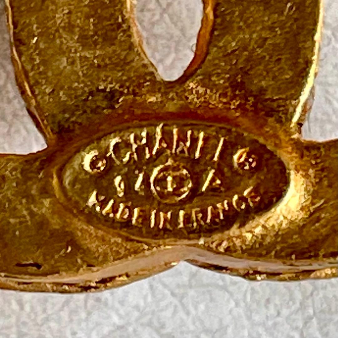 CHANEL トリプルココマーク　ブローチ タグ付き