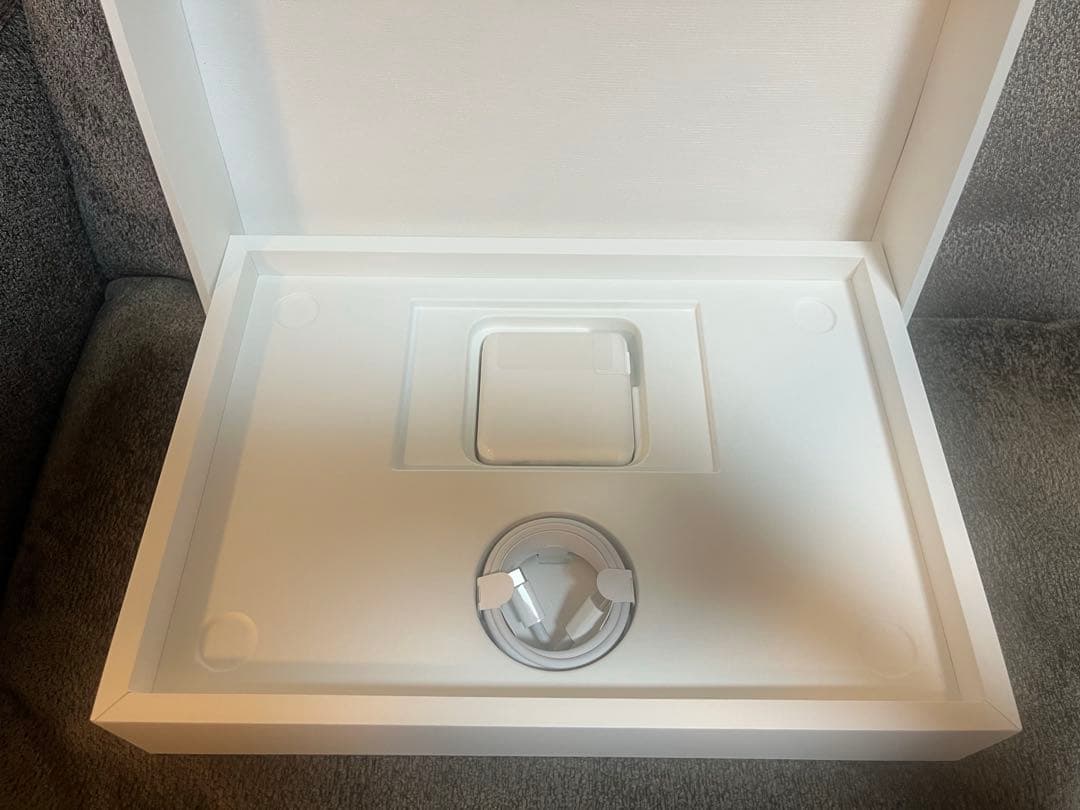 【超美品】MacBook Pro 13インチ M1 512GB