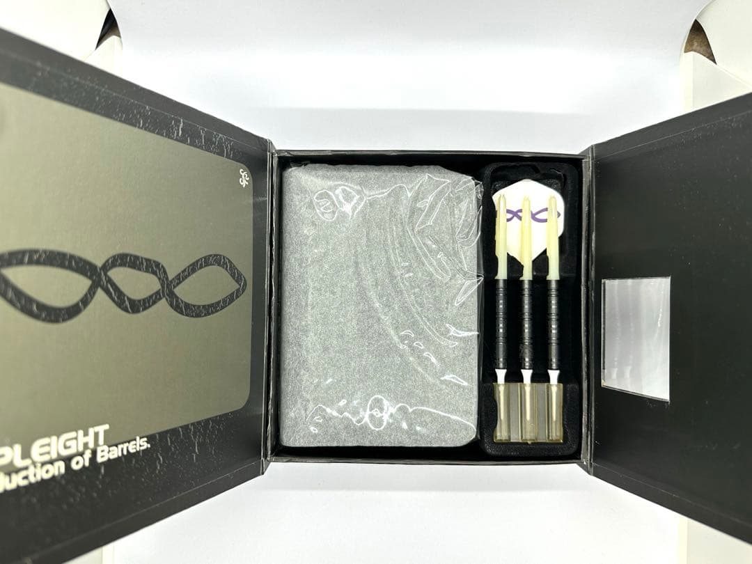 Tripleight=888  トリプレイト　SHUNRAI BLACK