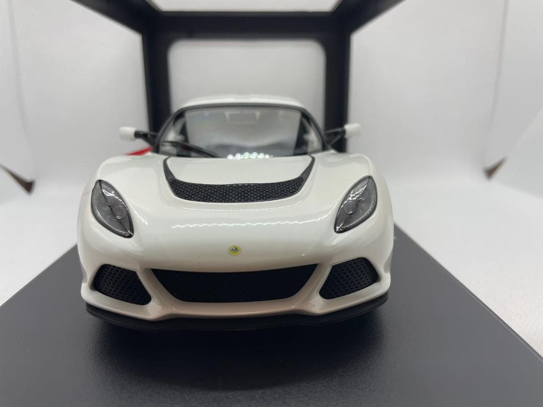 101-006 オートアート 1/18 ロータス エキシージ S White