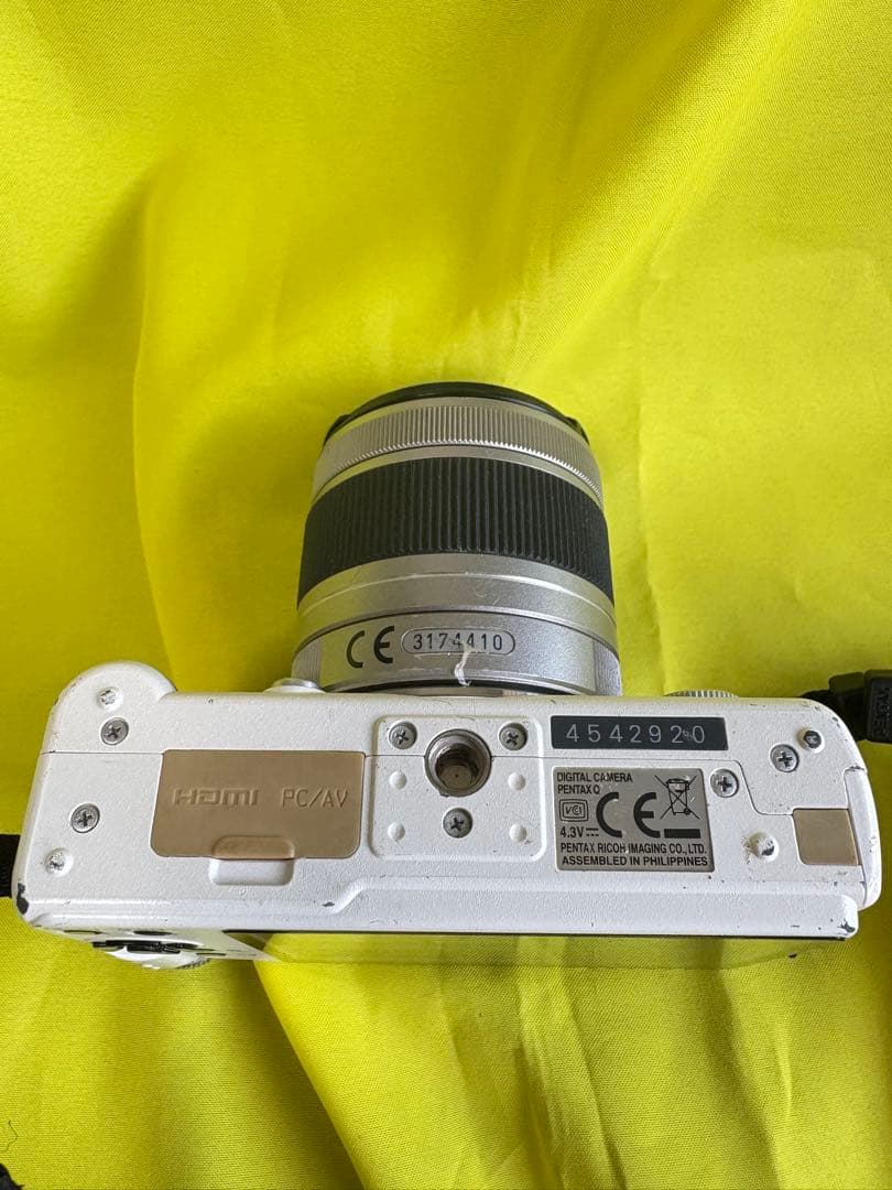 PENTAX Q ホワイトデジタルカメラ【ジャンク品】