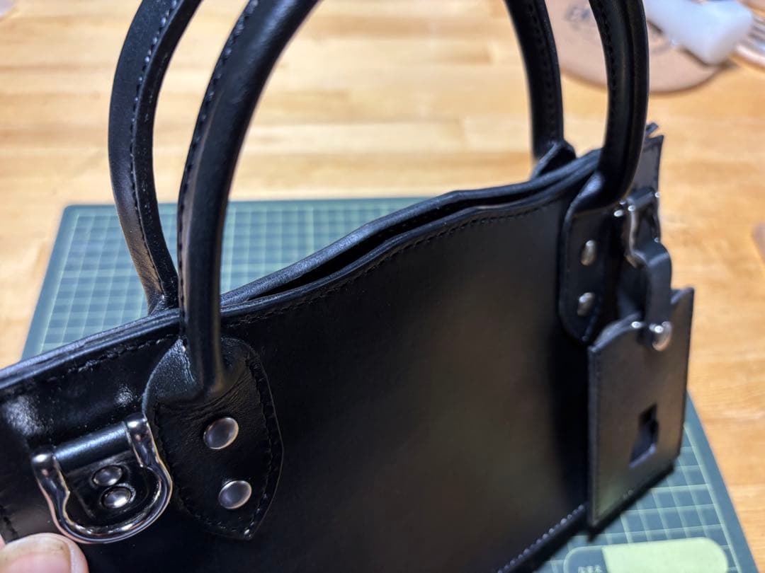 チャリー出品です。