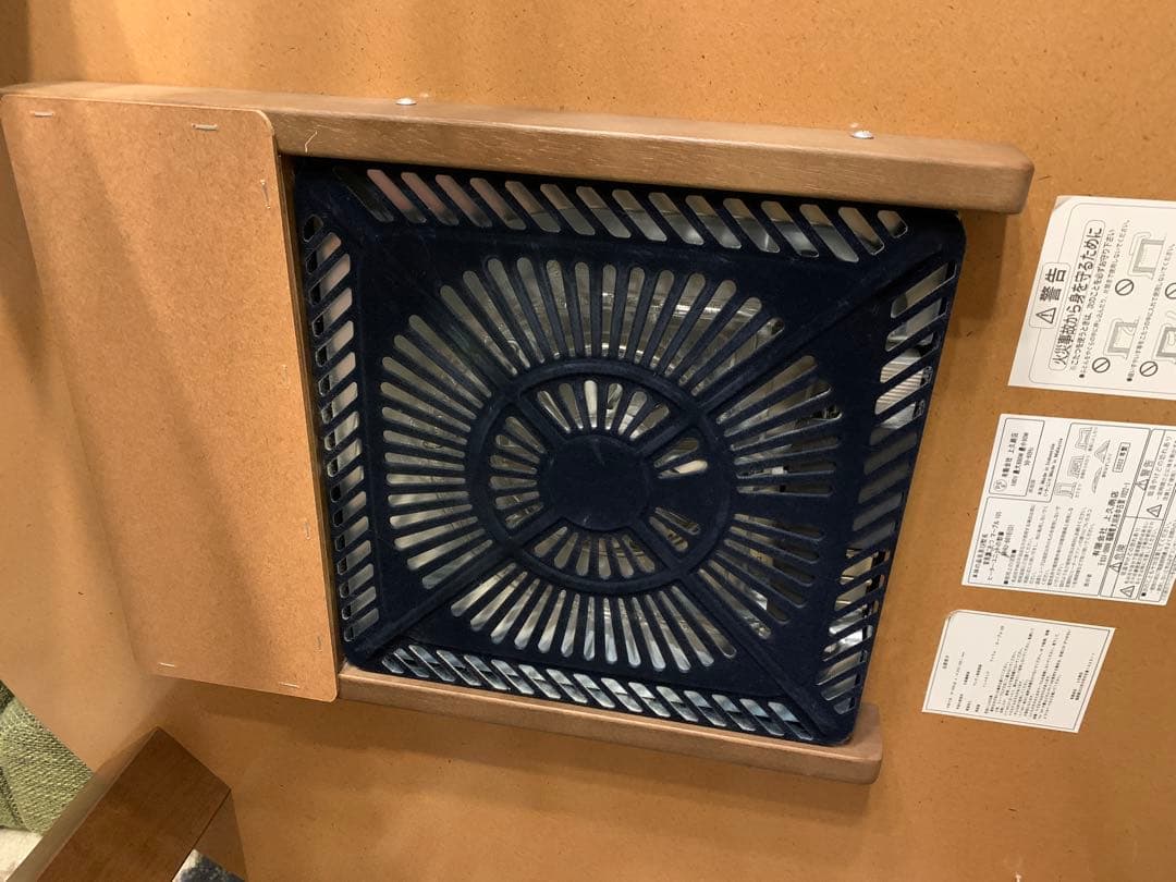 ユニコーンです　家具調テーブル　こたつ　円形　大きめ