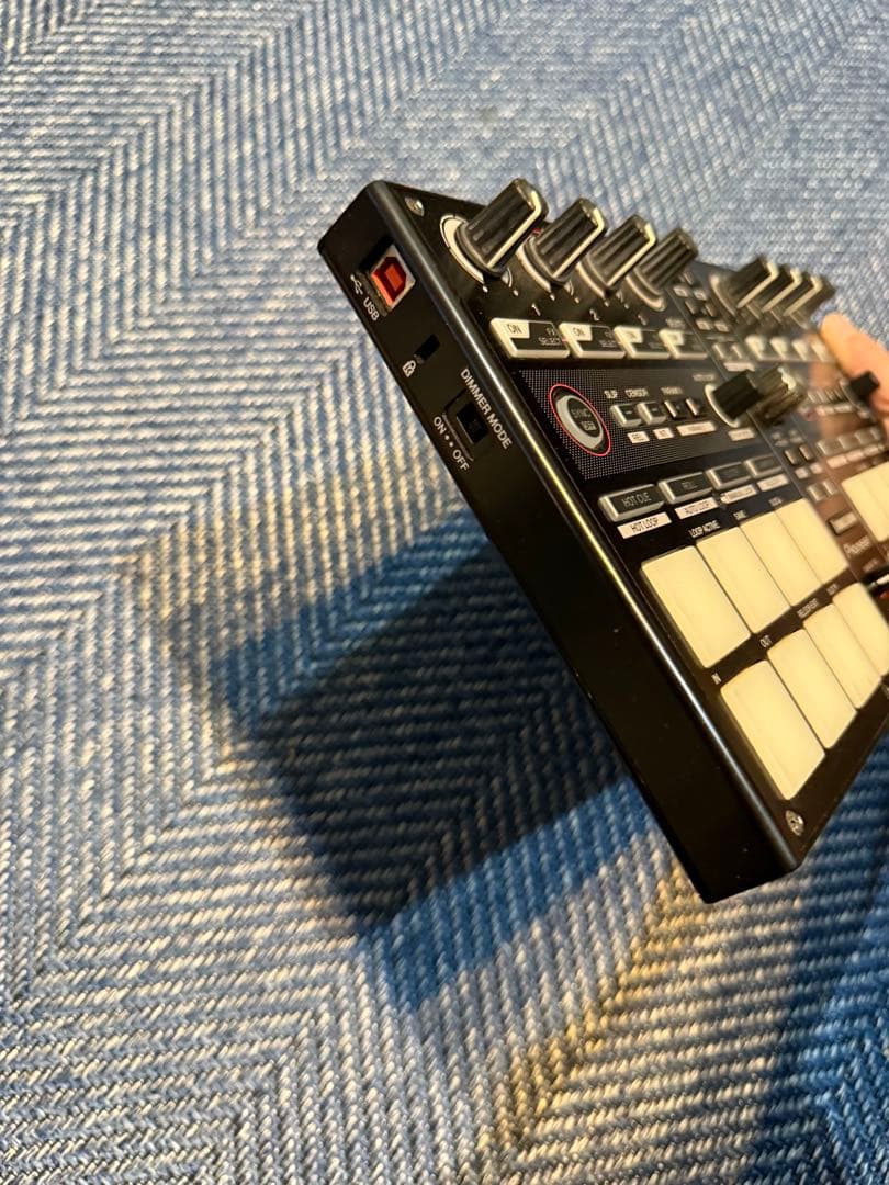 Pioneer DDJ-SP1 サンプラーコントローラー