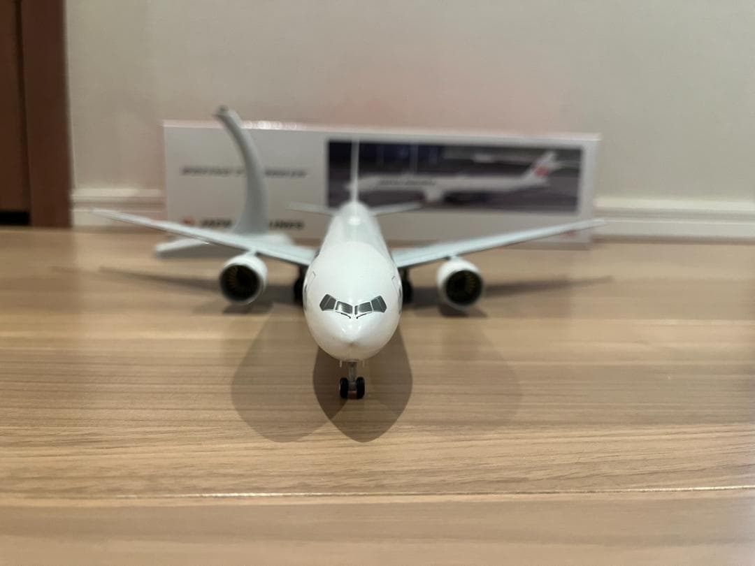 JAL Boeing777-300ER 1/200スケール　モデルプレーン