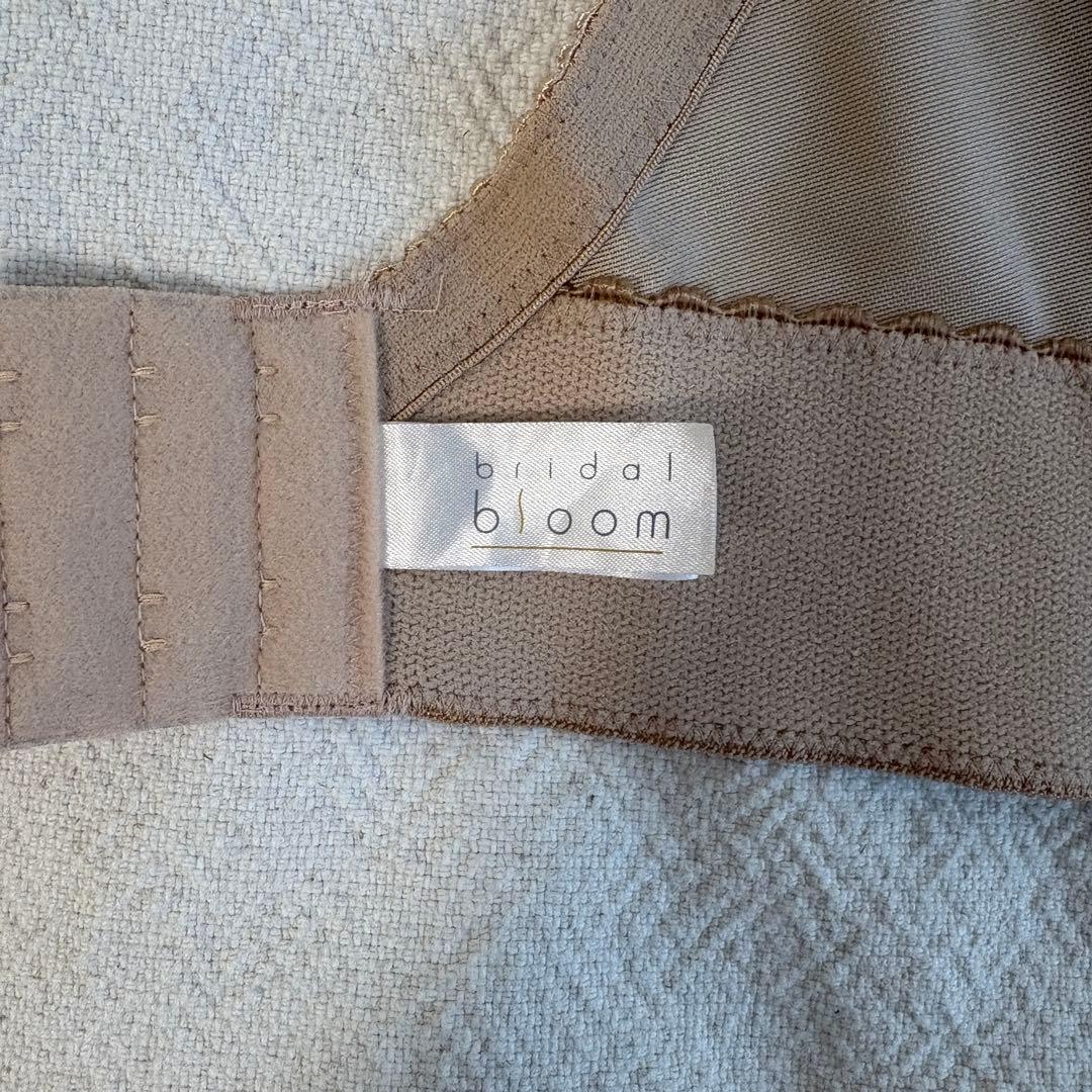 ブライダルインナーセット ショートビスチェ D70 ガードル M bloom