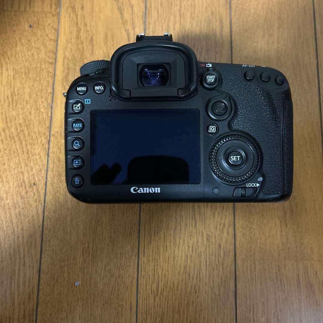 【美品】Canon EOS 7D Mark II 本体と付属品