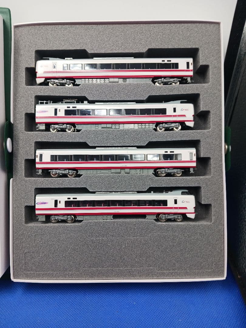 KATO 10-810 北越急行 683系8000番台 スノーラビット 9両