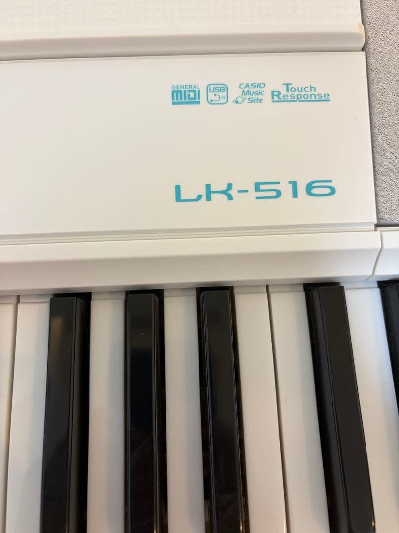 【週末SALE‼️】CASIO 光ナビゲーション LK-516 電子ピアノ61鍵
