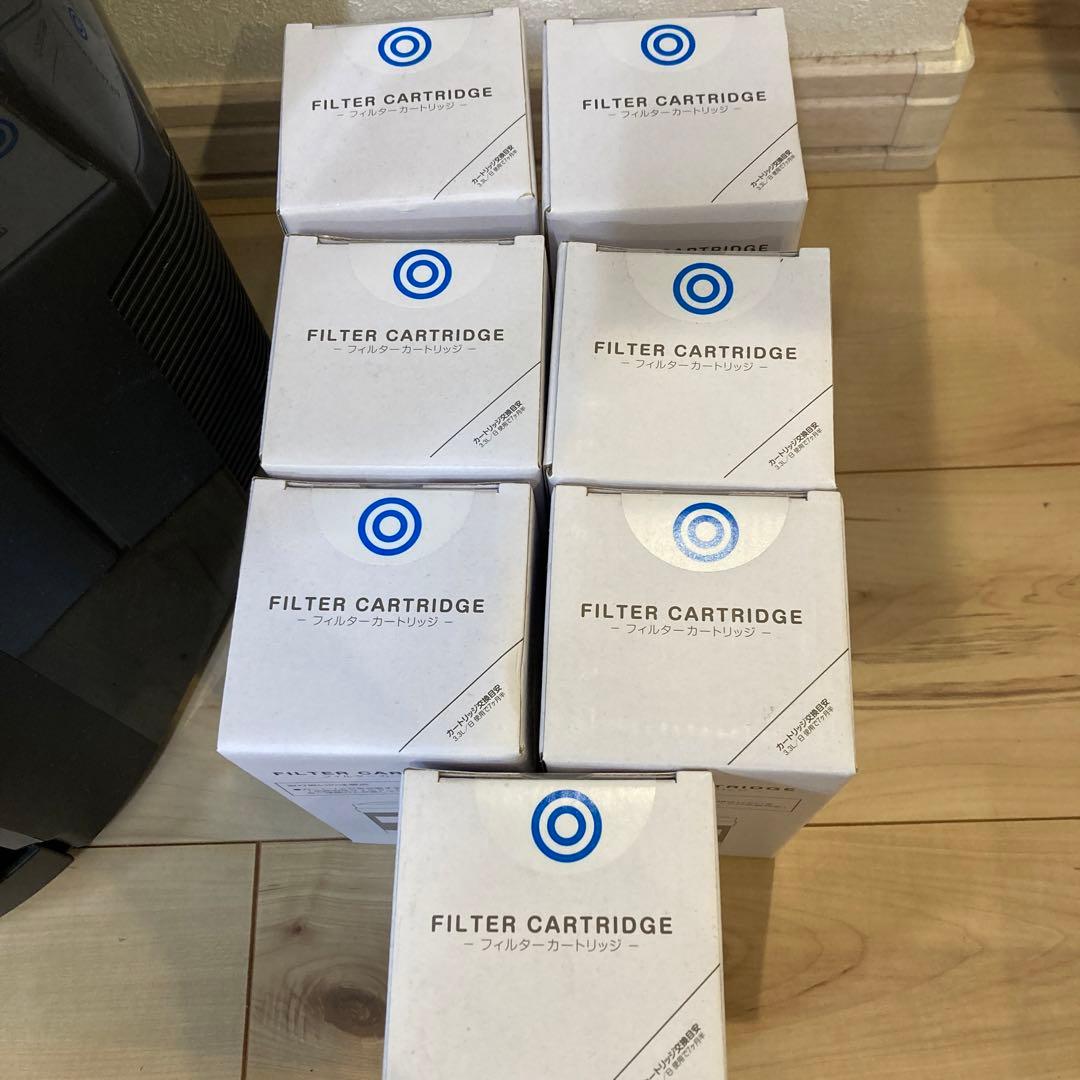 ウォーターサーバー　ブラック　mini every frecious カートリッ