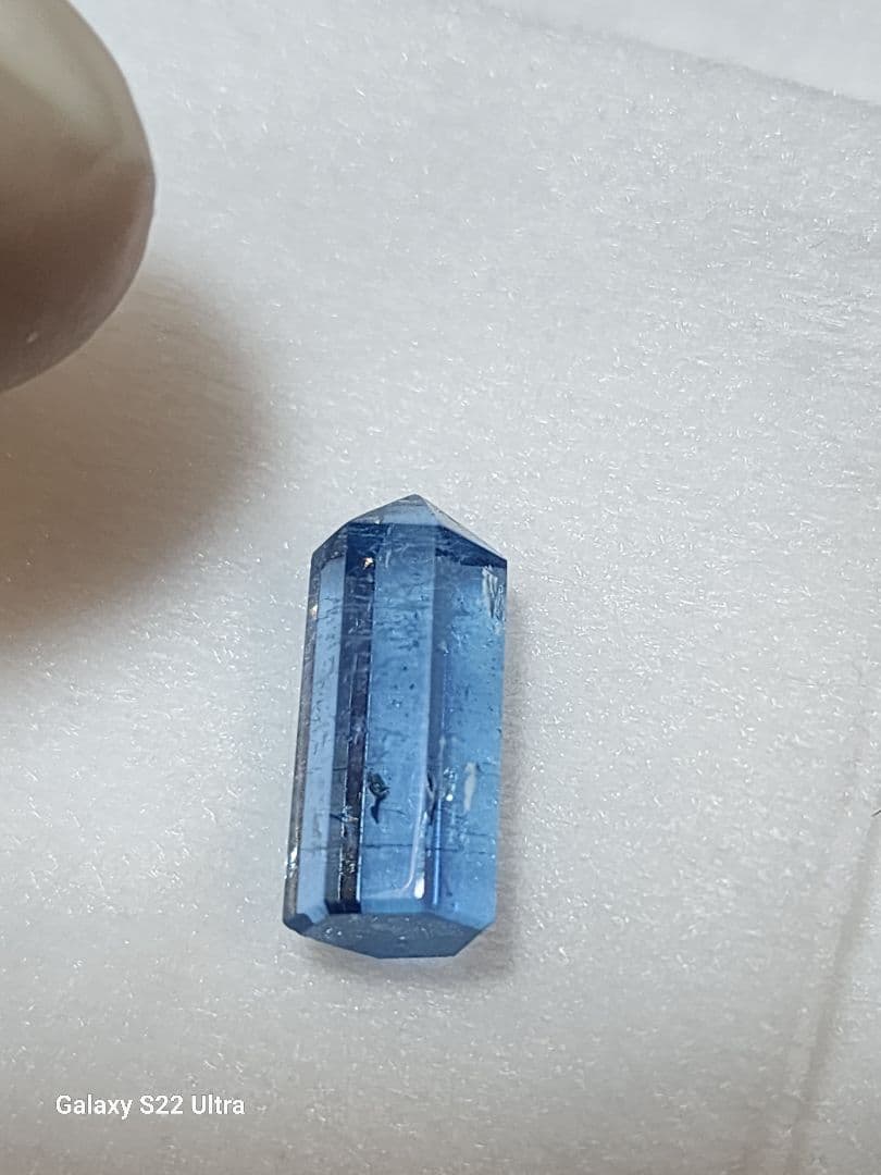 アクアマリン  藍玉高品質でダブルブルー