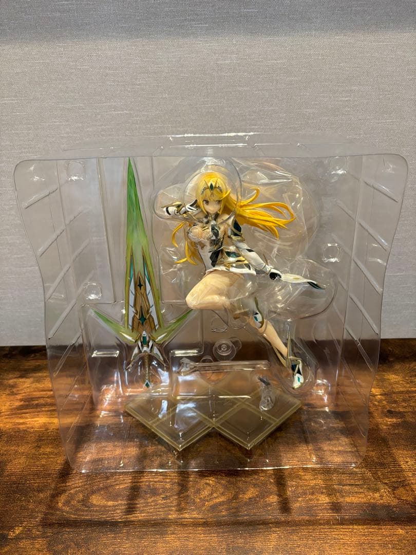 ゼノブレイド2 ヒカリ　フィギュア