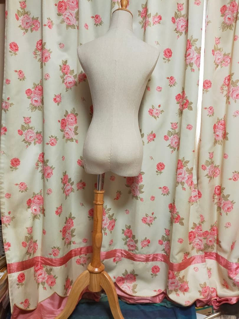 新品　スボン可　トルソー マネキン 7号 レディース 猫脚