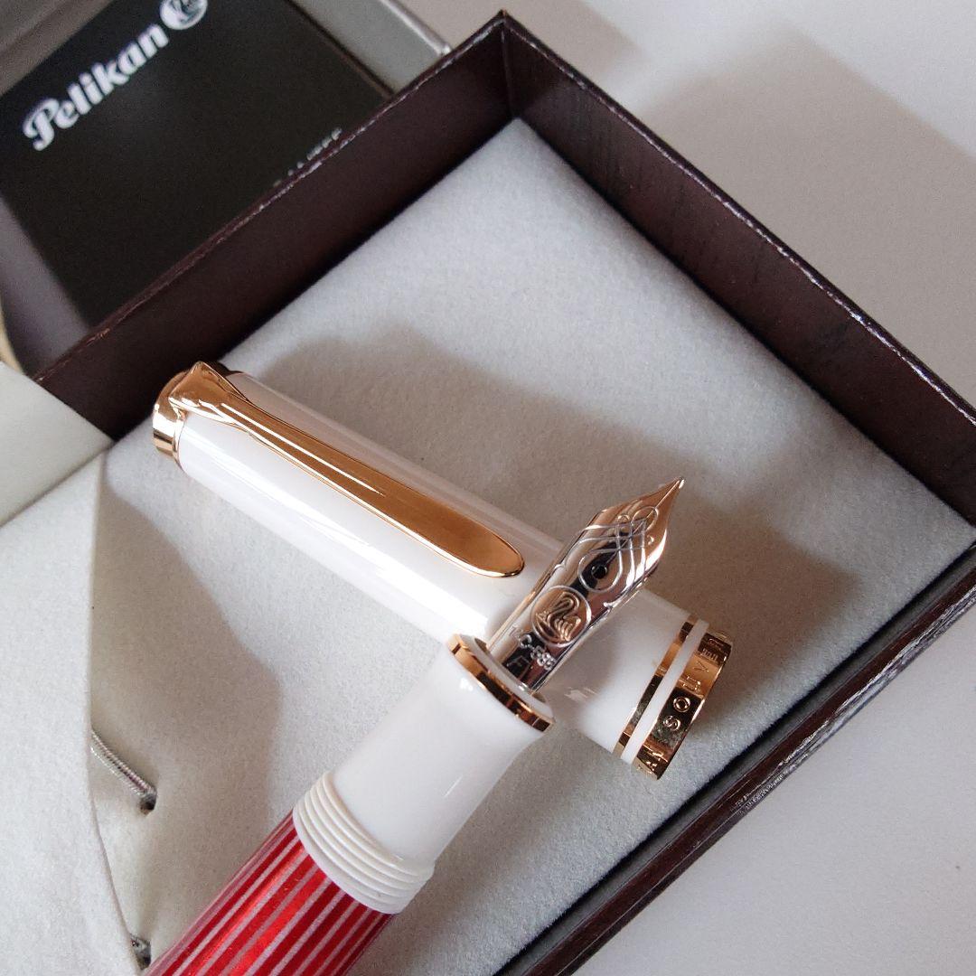 Pelikan 万年筆 M600 レッドホワイト スーベレーン F細字