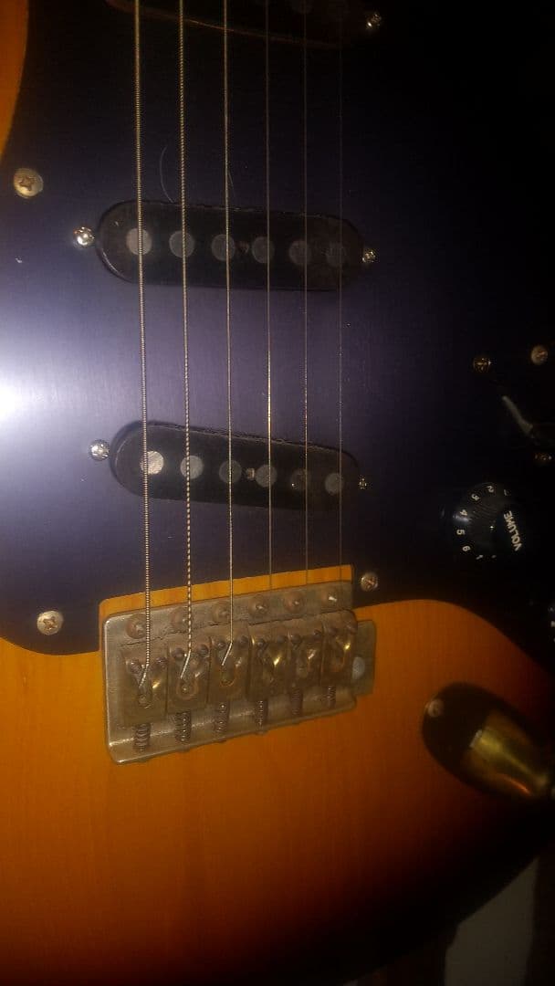 気まぐれセールフェルナンデス　ストラト　FST　エレキギター　ジャパンビンテージ