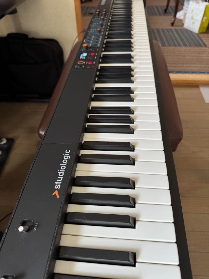 numa compact 2 Studiologic 純正ペダル・ソフトケース付