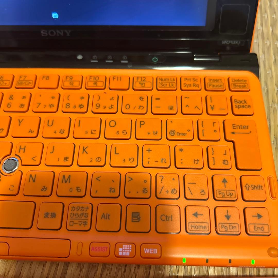 SONY VAIO オレンジ　ノートPC VPCP11AKJ