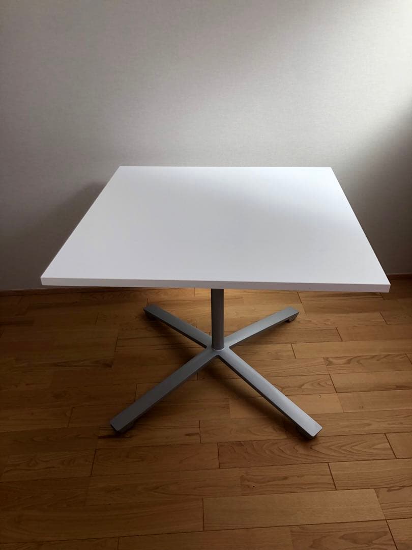 KOKUYO コクヨ ホワイト正方形　デスク