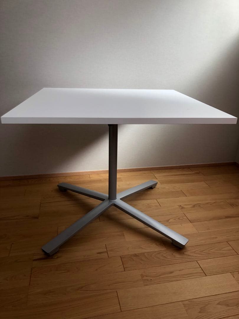 KOKUYO コクヨ ホワイト正方形　デスク