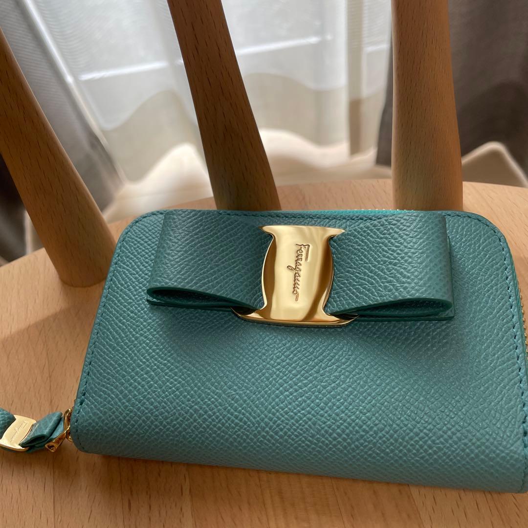 新品】フェラガモ　ケース　ミニ財布