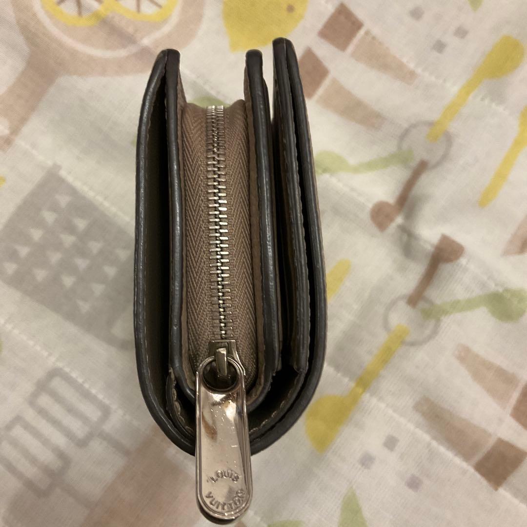 ルイヴィトンモノグラムマヒナクレアガレ二つ折り財布