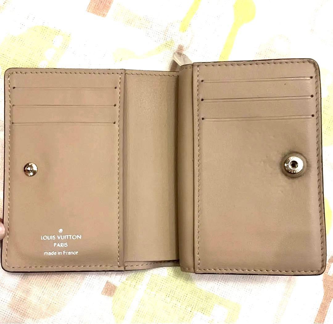 ルイヴィトンモノグラムマヒナクレアガレ二つ折り財布