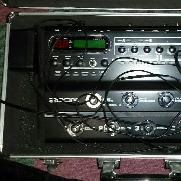 zoomのマルチエフェクター