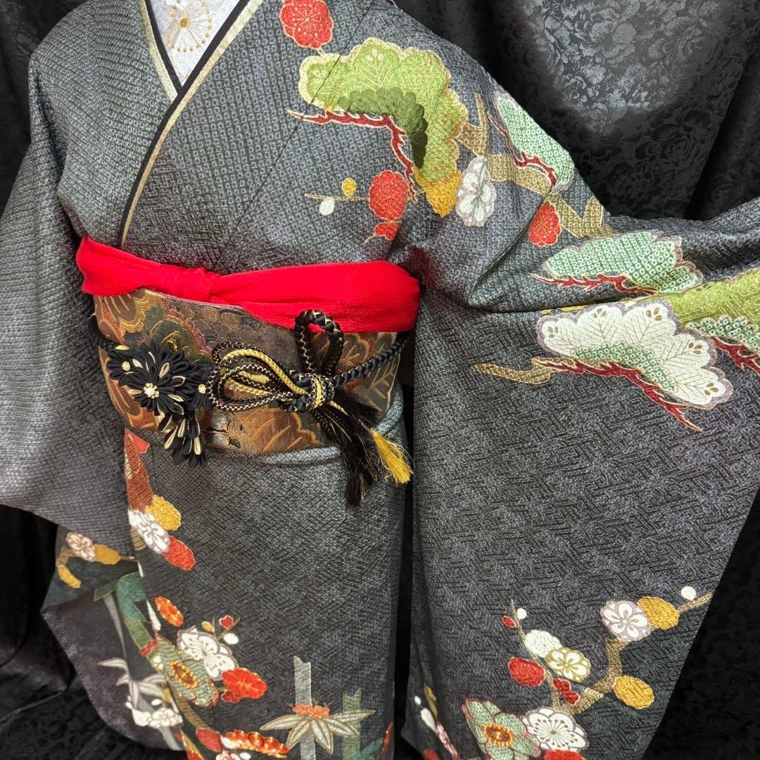 美品　総絞り　本絞り　松竹梅　金彩　駒刺繍　逸品　フルセット　振袖　振り袖