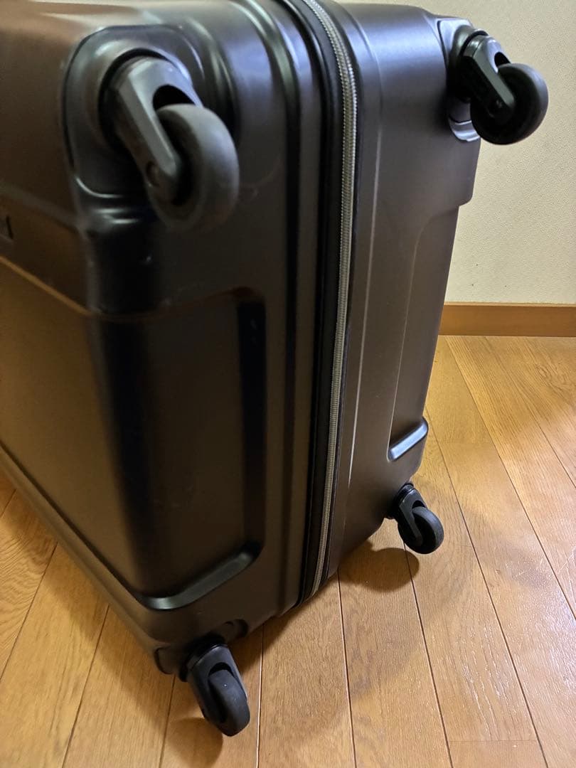 ZEROGRA ゼログラ ハードジッパーケース超軽量 大型Lサイズ