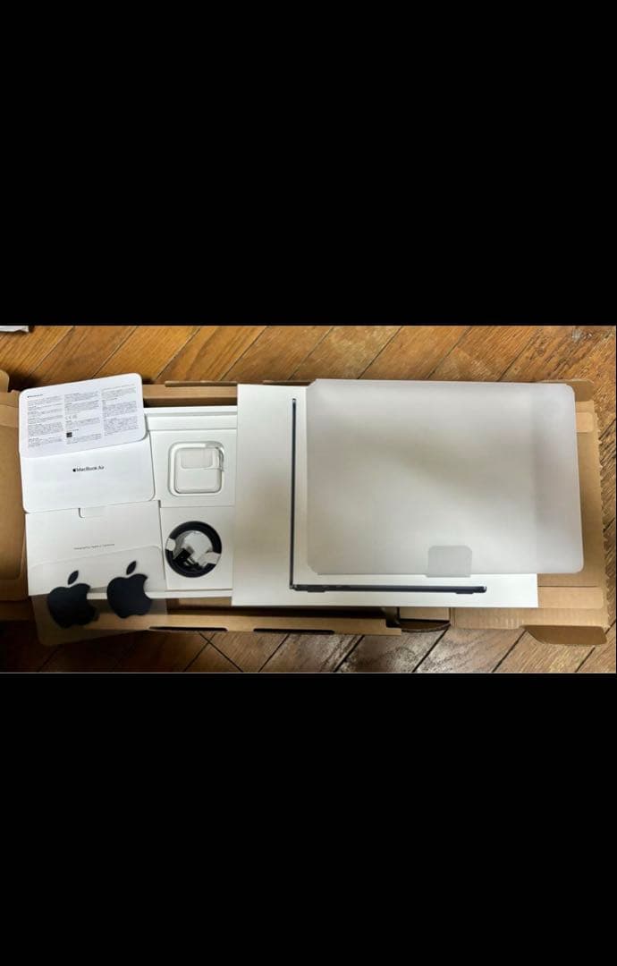 MacBook Air M2 8GB / 256GB ※4月11日まで