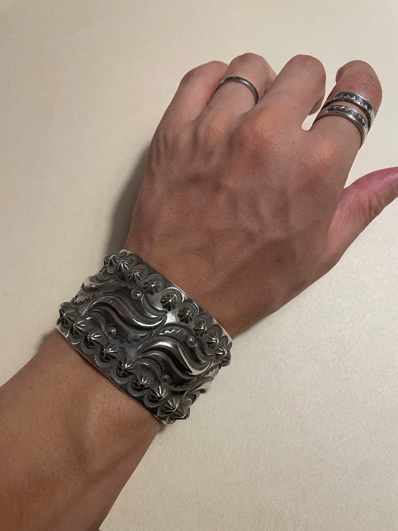 エマーソンビル　バングル