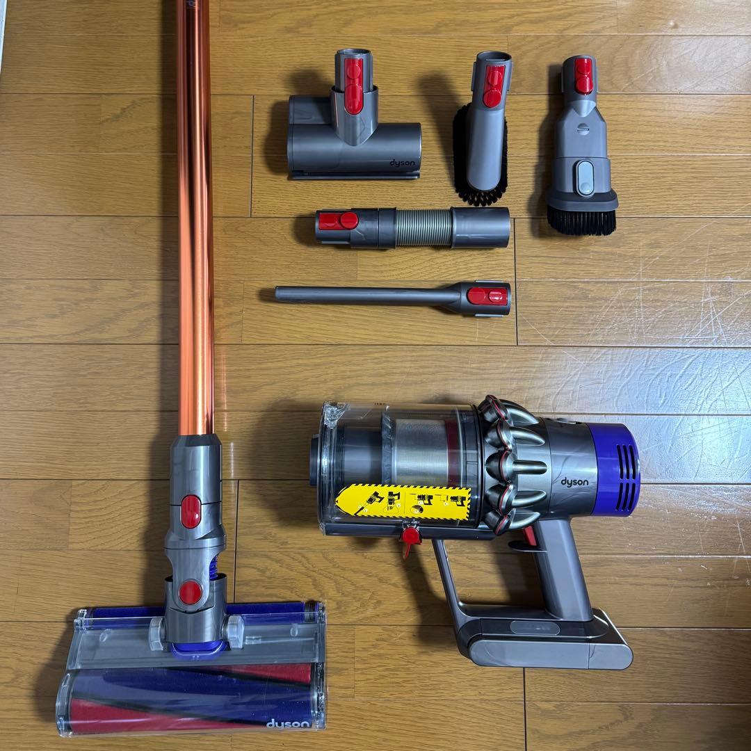 【美品】Dyson ダイソン SV12 Cyclone V10 Fluffy