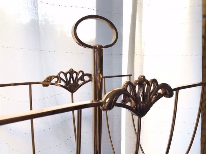 マガジンラック　大理石　メタル　輸入家具　輸入雑貨　送料込み