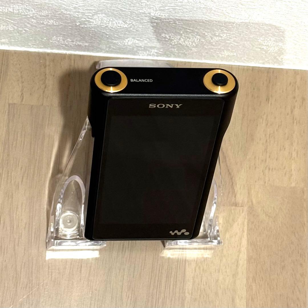 SONY NW-WM1A ケース付き