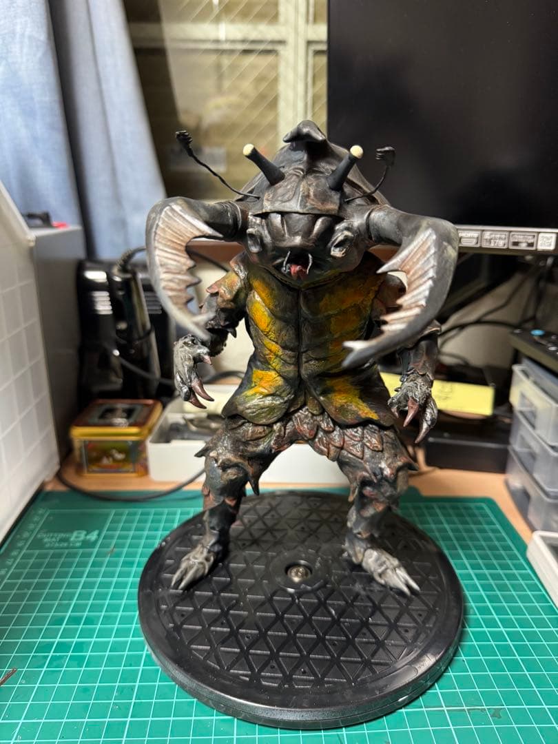 y.m 　ビリケン商会　アントラー完成品　ウルトラマン