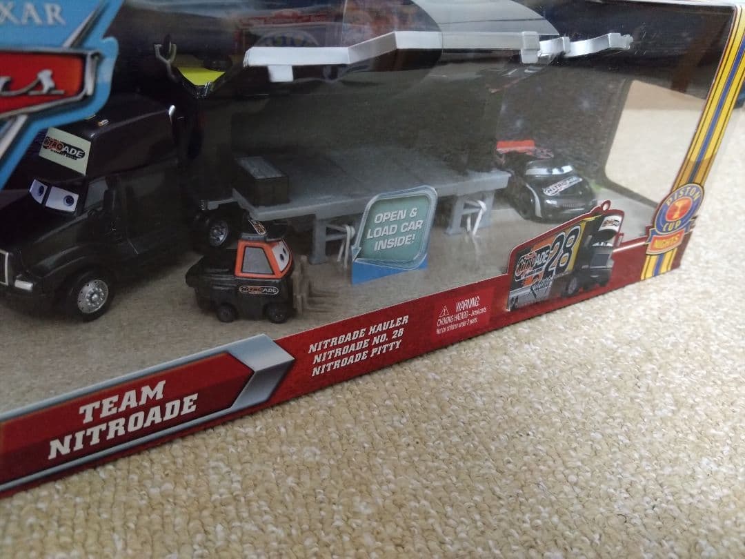 カーズ　Disney Pixar Cars Team Nitroade