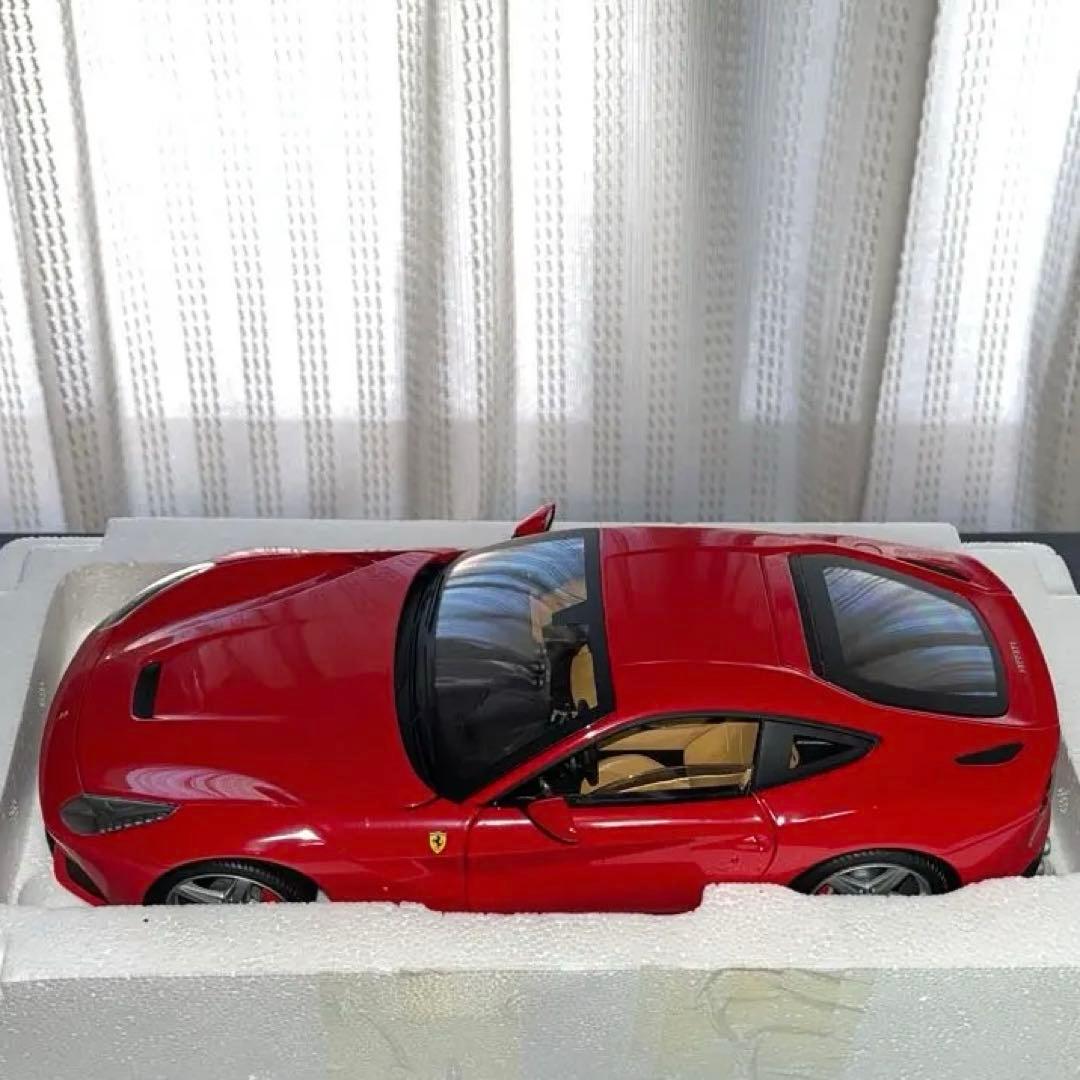 Ferrari F12berlinetta 1/18 赤