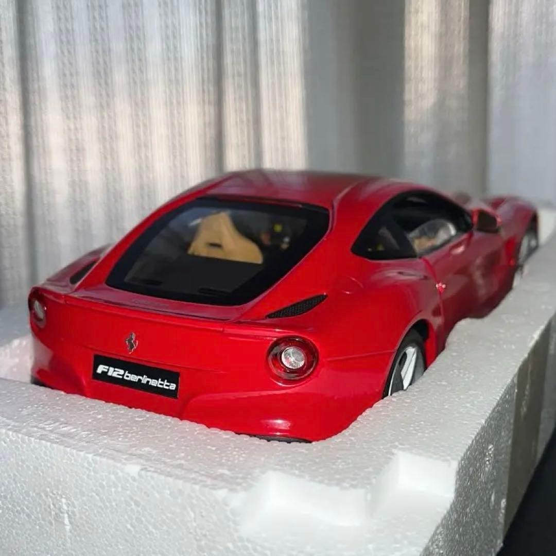 Ferrari F12berlinetta 1/18 赤