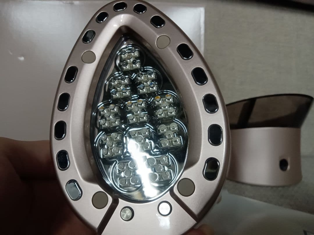 新品　LED美顔器 Exideal Ovo エクスイディアル オーヴォ 美容