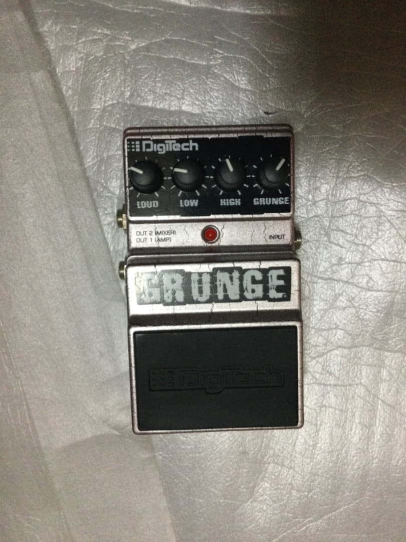 ギター DIGITECH GRUNGE