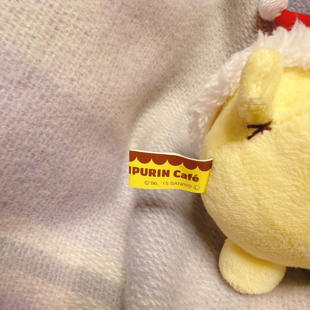 ポムポムプリンカフェ　マスコット　リース持ってる