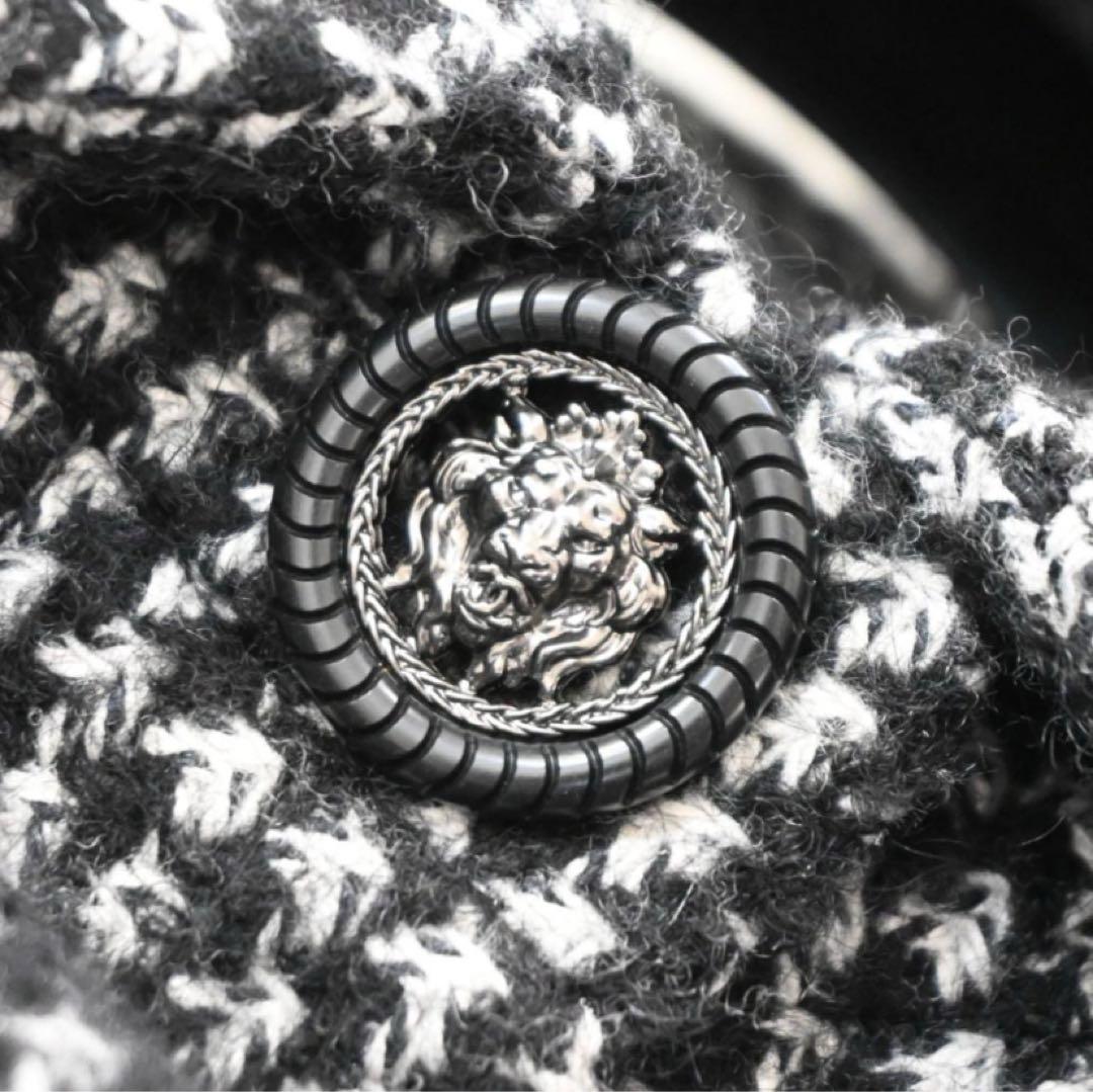 CHANEL モノトーン　ツイード　コート　ジャケット　ライオンCOCOボタン