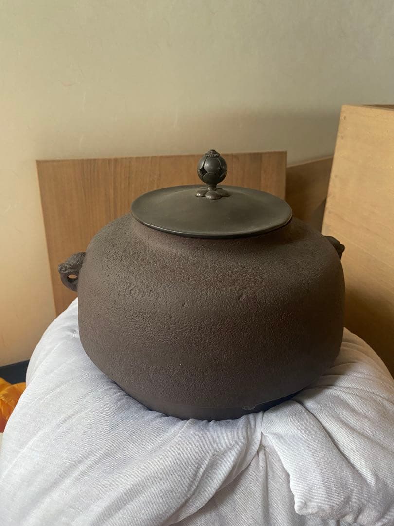 唐銅　鬼面風炉　釜師　畠　春斎氏作　共箱付